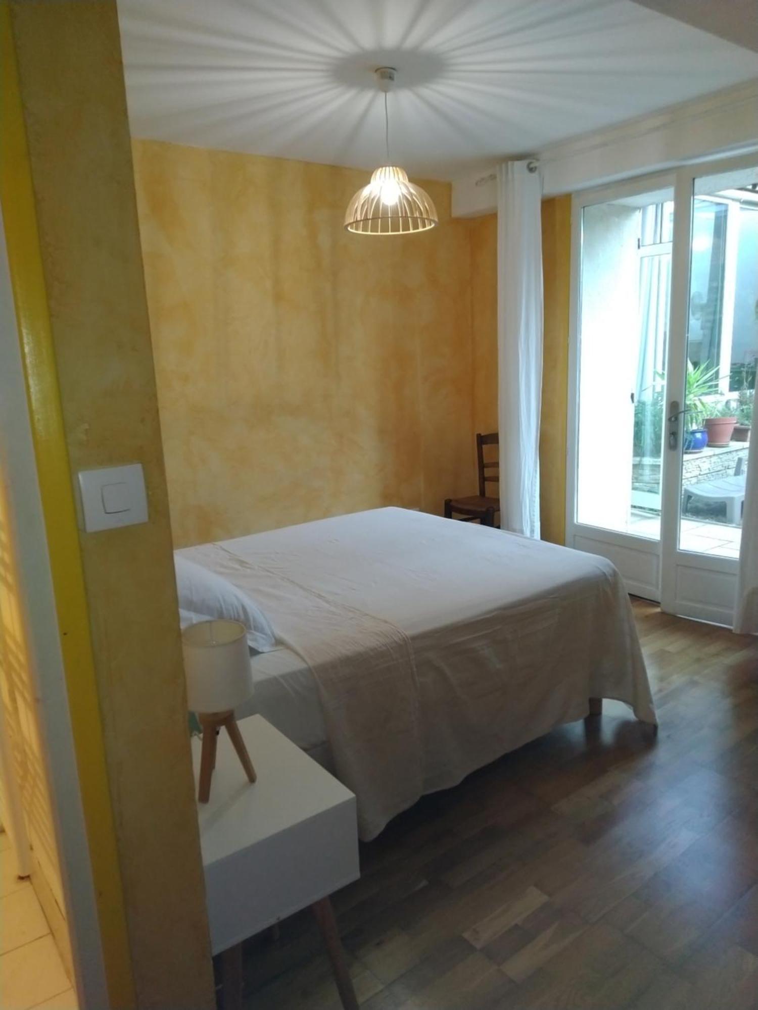 Spacieuse Maison De Village Climatisee Avec Jardin Patio Bessan Buitenkant foto